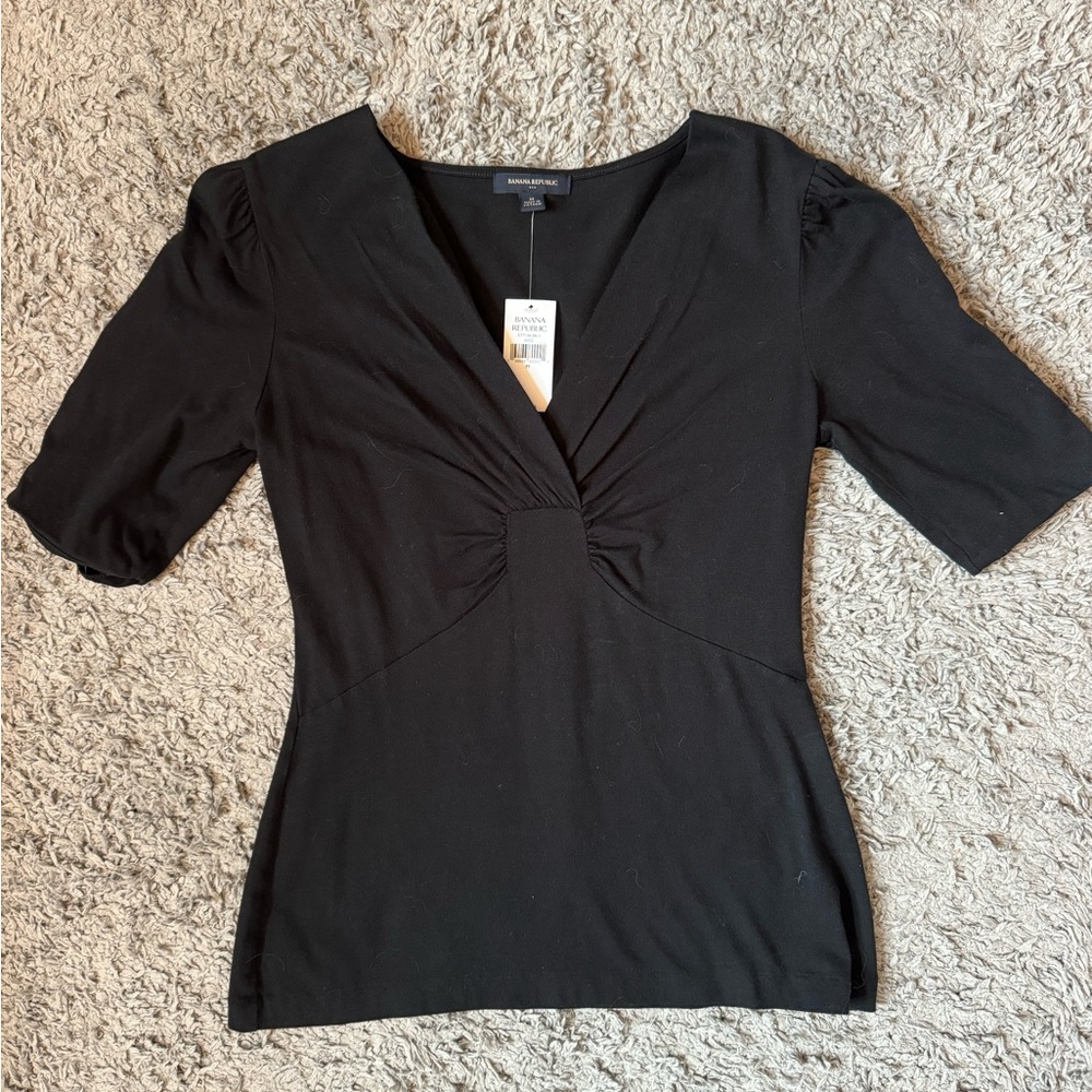 Banana Republic Factory  v neck top with puff sleeve NWT
